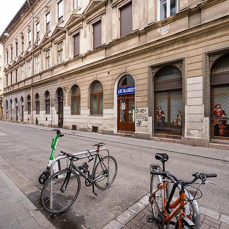 D24 - Historic Quarter Design Loft - Best Location By Bqa Budapest Exterior foto